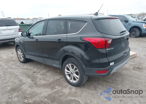 2019 Ford Escape Se z USA, uszkodzony, nr VIN 1FMCU9GD9KUA64270
